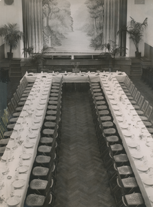 879243 Interieur van het vergader-, theater- en concertgebouw Casino (Paardenveld 8) in Wijk C te Utrecht: de grote ...